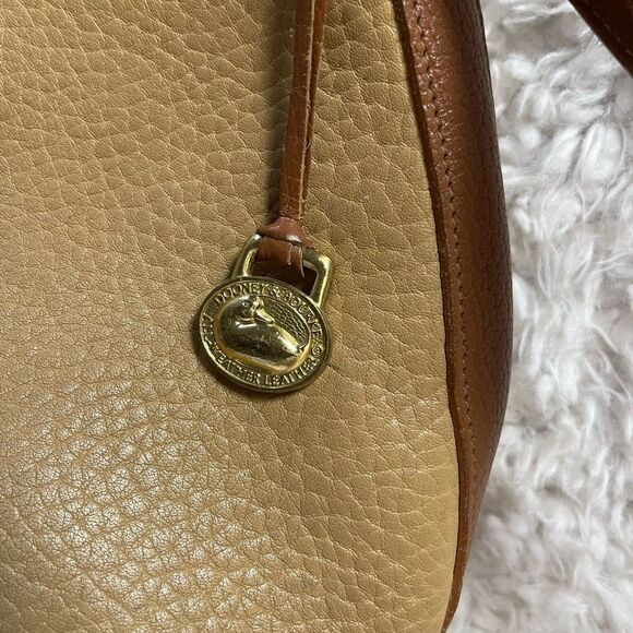 Dooney & Bourke leather khaki & brown Bucket bag Brass hardwares . - Picture 15 of 16